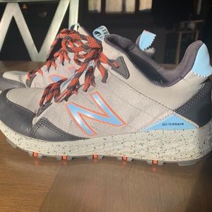 Women's New Balance Trail Running Shoes 8.5